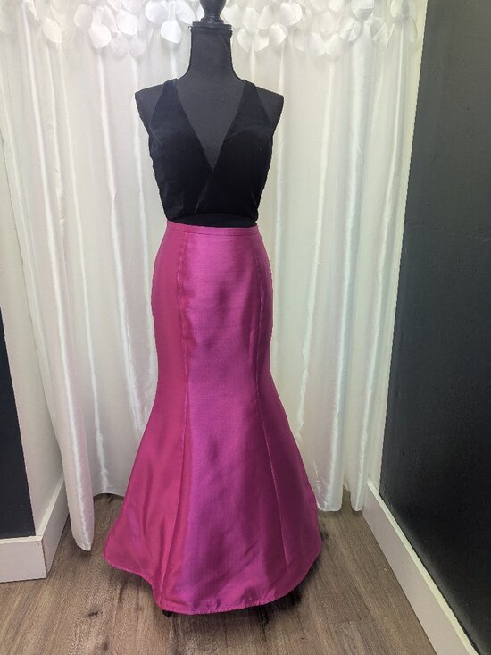 Dresses & Skirts - 2 Piece Formal Gown